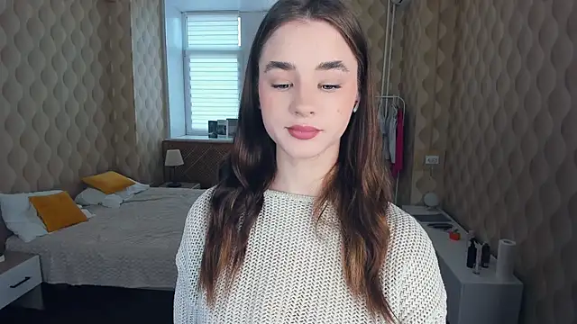 JinnyMcie online show from October 27, 9:10 am