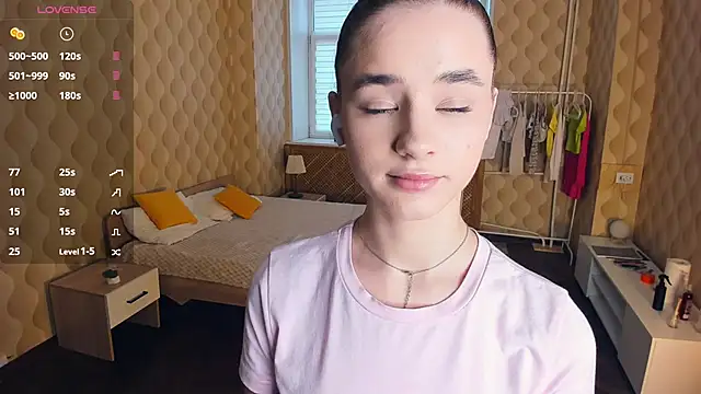 JinnyMcie online show from November 29, 10:04 am