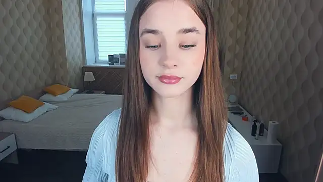 JinnyMcie online show from October 24, 8:13 am