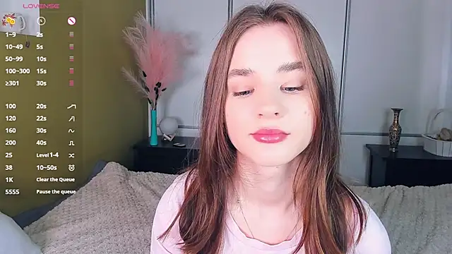 JinnyMcie online show from March 21, 9:25 am