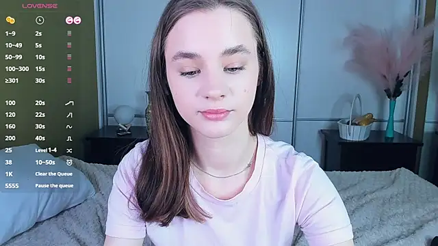 JinnyMcie online show from March 15, 9:38 am