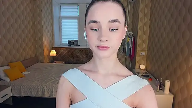 JinnyMcie online show from October 31, 12:13 pm