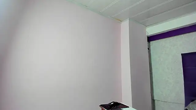 LeaMoreau22 online show from November 27, 12:05 pm