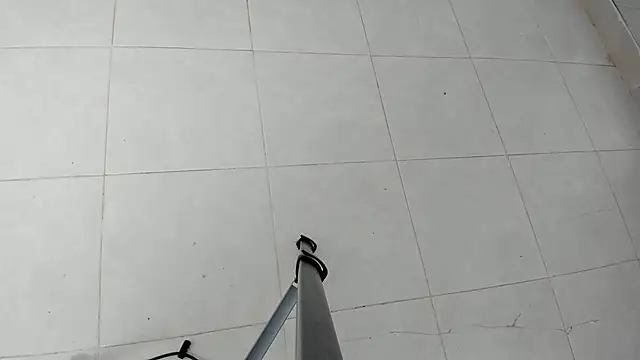 LeaMoreau22 online show from November 9, 11:36 am