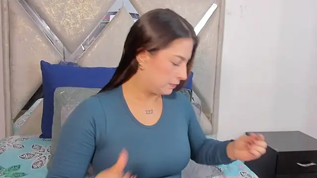 mia fox4 online show from October 29, 12:04 pm