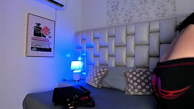 Peyton louise online show from November 30, 11:55 am