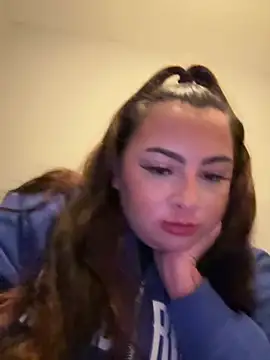 MadelineLeah online show from June 5, 2:49 am