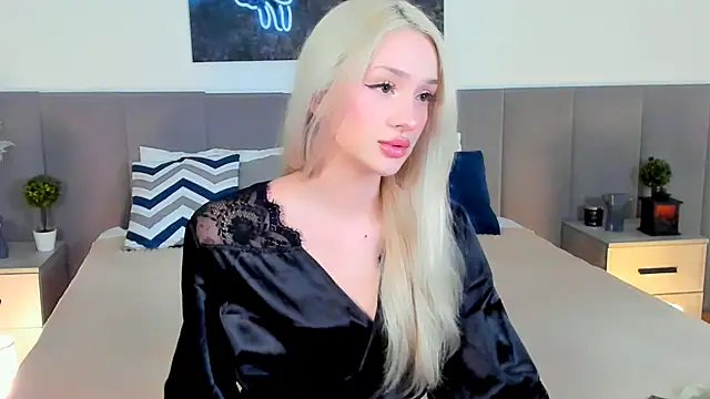 SugarWhisper online show from November 28, 4:07 pm