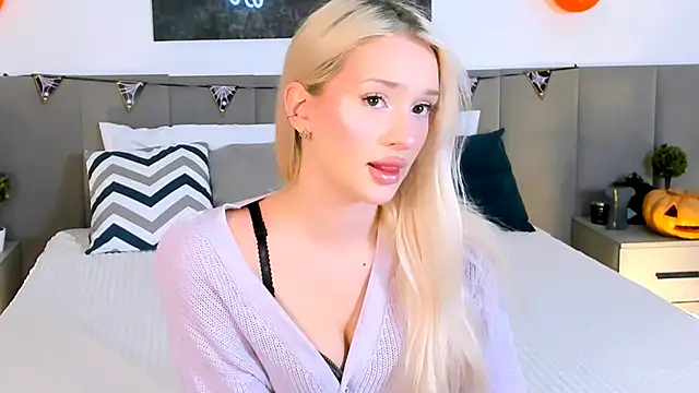 SugarWhisper online show from October 30, 2:58 pm