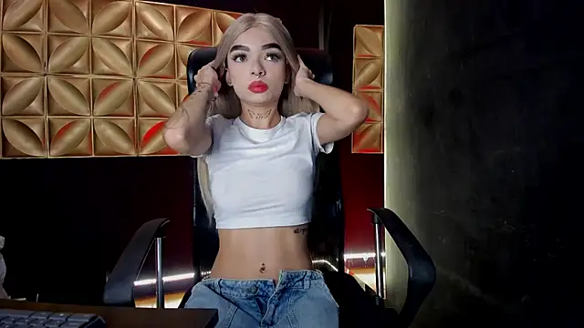 scarlettvelvet  online show from November 21, 12:26 pm