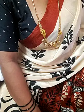 Tamil Ammani online show from November 23, 5:17 am