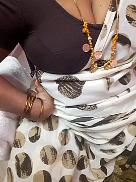 Tamil Ammani online show from March 31, 11:40 pm