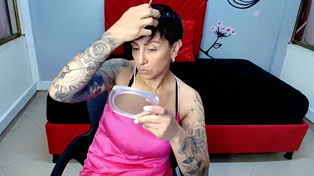 Charlotte  Gray online show from October 12, 12:17 pm