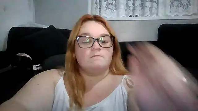Snapshot of Curvy-AmyX chatting on October 11, 1:06 am Curvy-AmyX online show from October 11, 1:06 am