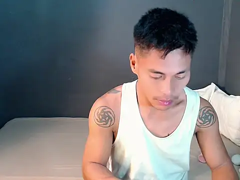 Snapshot of Cute_Lucas chatting on October 6, 2:46 am Cute Lucas online show from October 6, 2:46 am