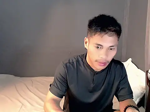 Snapshot of Cute_Lucas chatting on October 14, 2:56 am Cute Lucas online show from October 14, 2:56 am