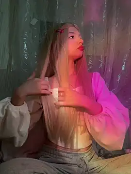  Siennaaa  online show from February 27, 6:08 pm