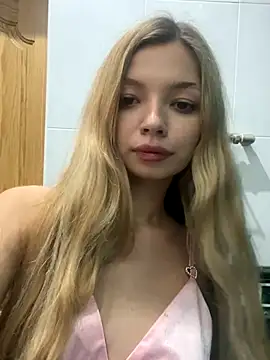  Siennaaa  online show from October 28, 10:41 pm