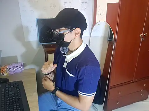 Snapshot of oppaboy chatting on October 1, 3:49 pm oppaboy online show from October 1, 3:49 pm