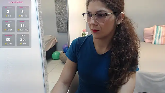 Snapshot of sammy_gale chatting on May 17, 11:54 am sammy gale online show from May 17, 11:54 am