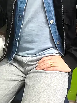 chougegg0214 online show from November 16, 11:04 am