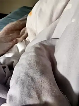 chougegg0214 online show from April 15, 3:38 pm