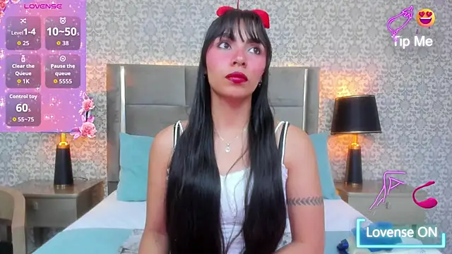 Snapshot of KoralBlum chatting on November 15, 1:20 am KoralBlum online show from November 15, 1:20 am