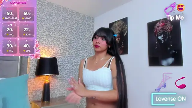 Snapshot of KoralBlum chatting on November 26, 1:38 am KoralBlum online show from November 26, 1:38 am