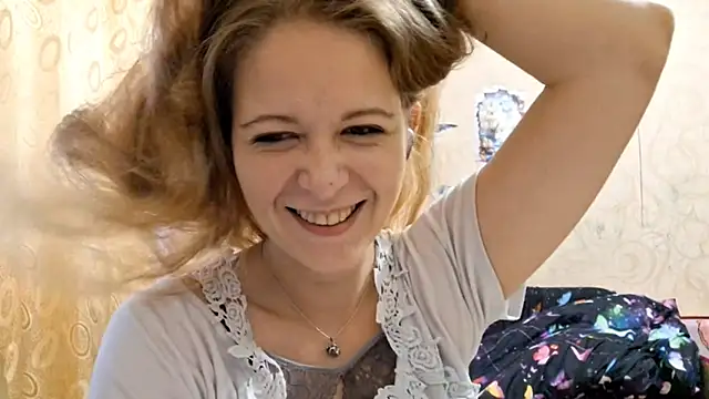 Snapshot of Marry_Wild chatting on October 17, 6:50 am Marry Wild online show from October 17, 6:50 am