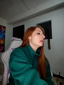 Bennuluspeach  online show from December 20, 4:43 pm