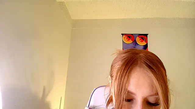 Bennuluspeach  online show from May 12, 11:05 am