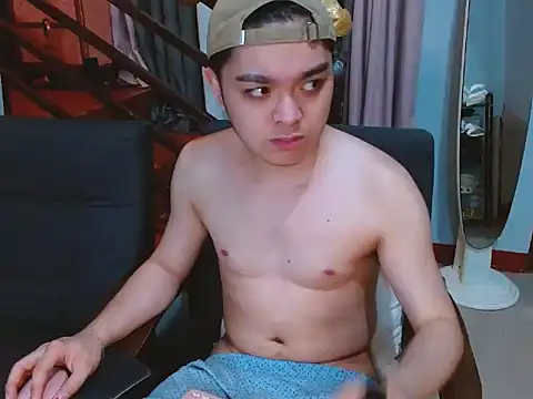 JayKarLo online show from October 30, 1:09 pm