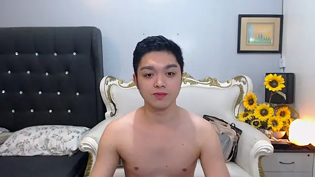 JayKarLo online show from October 9, 2:17 pm