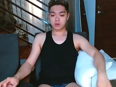 JayKarLo online show from March 24, 2:11 am