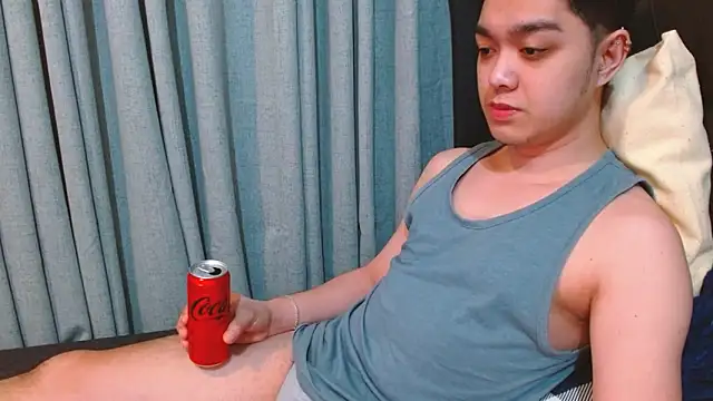 JayKarLo online show from December 5, 10:47 am