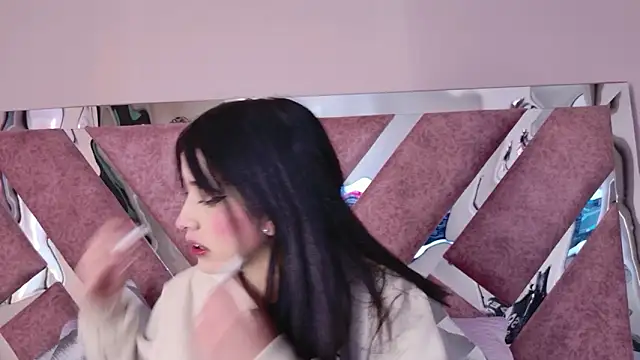 MeganR  online show from March 25, 11:09 am