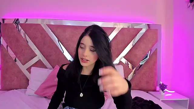 MeganR  online show from December 22, 11:10 am