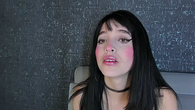 MeganR  online show from April 23, 12:29 pm