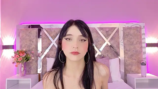 MeganR  online show from March 15, 11:50 am