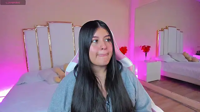 AnnaSwift  online show from February 11, 1:33 pm