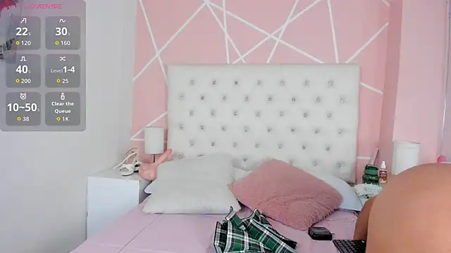 AnnaSwift  online show from October 25, 2:33 am