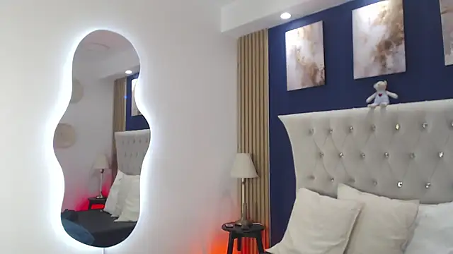 Snapshot of GloryShine chatting on February 25, 12:27 pm GloryShine online show from February 25, 12:27 pm