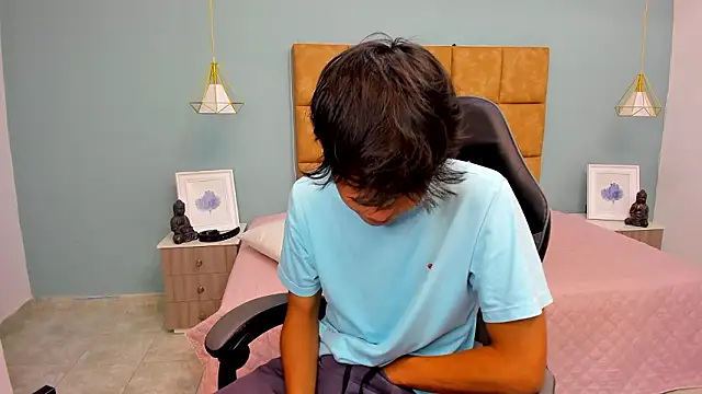 StiwenTwink online show from February 13, 1:00 pm