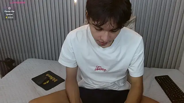 StiwenTwink online show from May 7, 2:09 pm