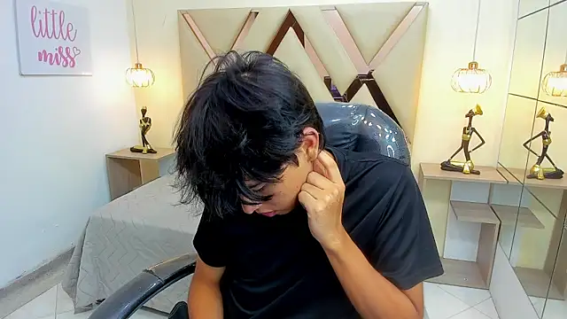 StiwenTwink online show from February 12, 12:38 pm