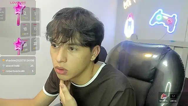 StiwenTwink online show from January 13, 11:25 am