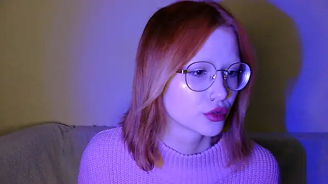 Snapshot of Nyra_Thira chatting on October 23, 12:20 am Nyra Thira online show from October 23, 12:20 am