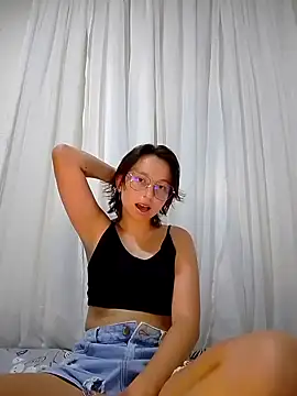 Klaret Toy online show from February 28, 8:30 pm