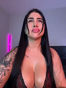 Niinarosee online show from May 30, 6:46 pm