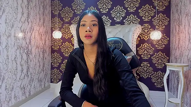 Snapshot of Mia_Stonnes chatting on October 8, 12:17 pm Mia Stonnes online show from October 8, 12:17 pm